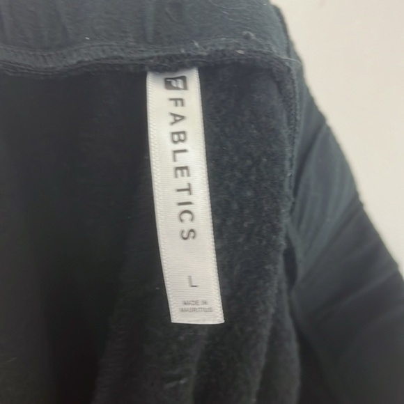 Fabletics Black Cropped Joggers - Picture 9 of 9